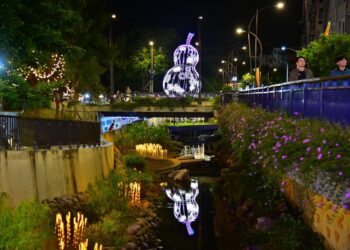 豐原葫蘆墩圳耶誕燈飾亮燈！　中市水利局點亮聖誕節歡樂氛圍