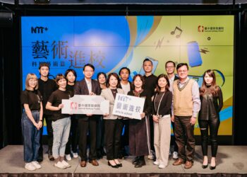 中市府與歌劇院聯手「藝術進校」-純白舍帶領學生體驗表演藝術的魅力