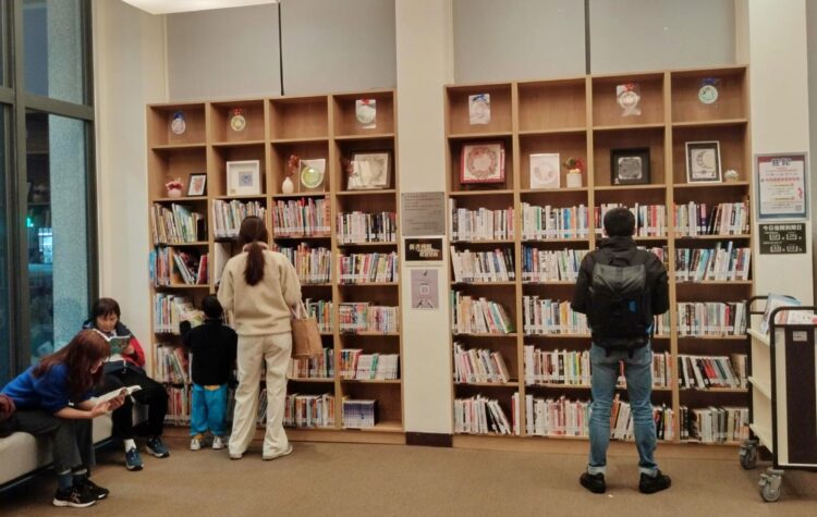 愛心同行點亮閱讀夢-中市李科永圖書館感謝善心捐贈
