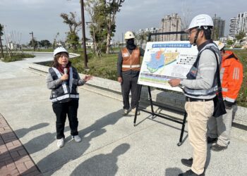 中市地政局長新年巡視慰問工程團隊-期許施工品質、安全衛生更上層樓