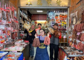 喜蛇迎新春-台中市場年貨、伴手禮、圍爐食材採買報你知