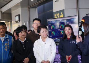 春節9天連假台中交通疏運全面啟動！-盧市長視察高鐵站：感謝交通從業人員堅守崗位