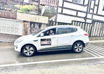 風雪無阻！梨山幸福巴士不畏寒流-春節護送部落居民上下班