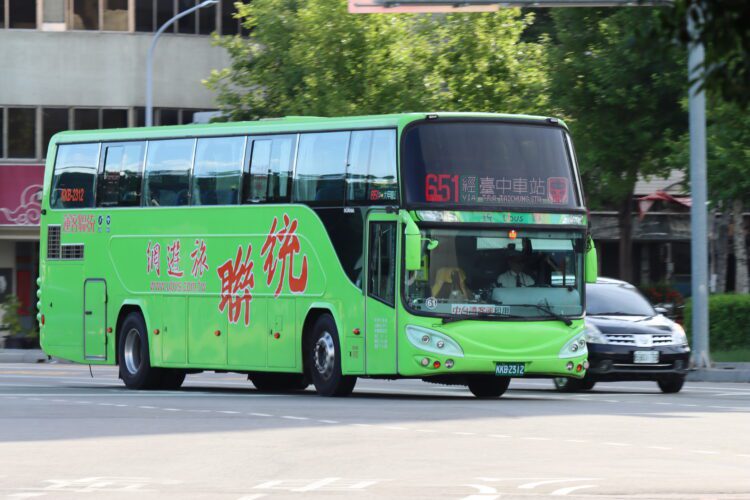 新年好「聲」音！上國道請繫安全帶-中市公車國台英客四語報你知