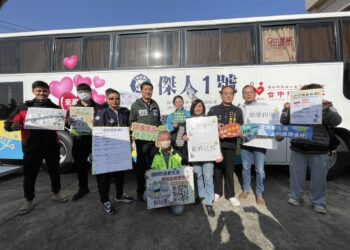 蛇來運轉喜迎新年-中市清潔隊員暖心捐血做公益