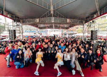 台中東勢新丁粄節今盛大開幕！120斤超級新丁粄分送民眾-江主委：祝福好運一整年