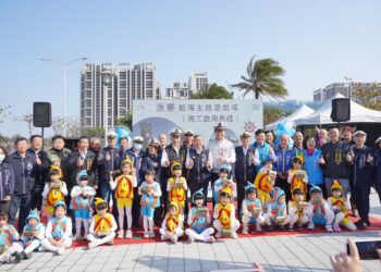 台中海線首座親水特色公園！-梧棲漁寮公園「航海主題遊戲場」今啟用