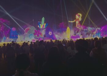 2025最強燈會倒數計時-觀眾大讚移動式「女媧」主燈：很值得來看！