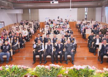 中市慶祝兵役節表揚績優役政單位、人員-民政局長感謝辛勞奉獻