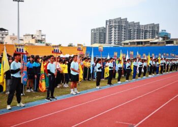 逾2000名選手參與！台中市小學田徑錦標賽熱力開賽-教育局期勉展現實力