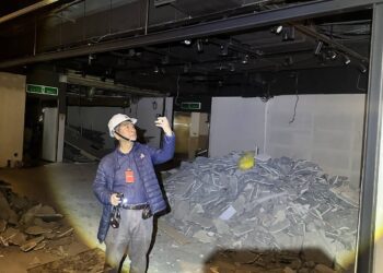 新光三越公司百貨相關人員暫時進出案-中市都發局：提送計畫尚需補正-已退請修正以利公安