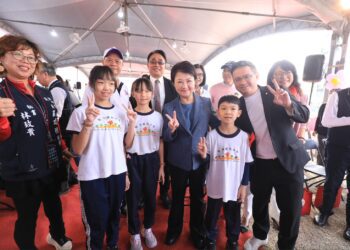 「給孩子一個禮堂計畫」再添大禮！北屯廍子、松強國小暨大雅文雅國小活動中心聯合動土-盧市長：為孩子圓夢