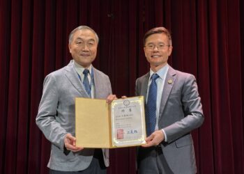 中市不動產估價師公會理事長連任及授證典禮-黃副市長：秉持專業為社會服務