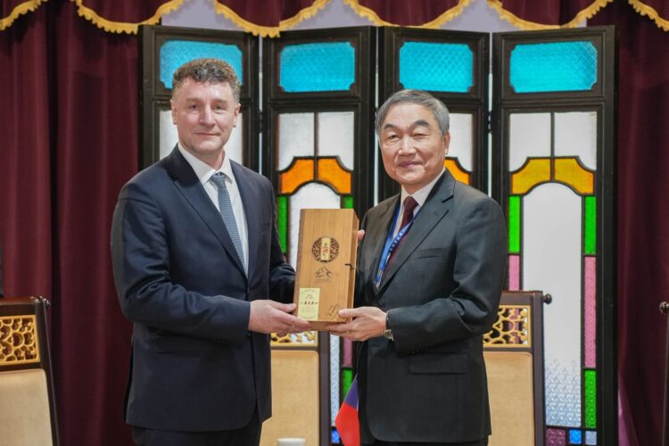 捷克維索基納省副省長一行拜會中市府-黃副市長：強化彼此各項合作及交流