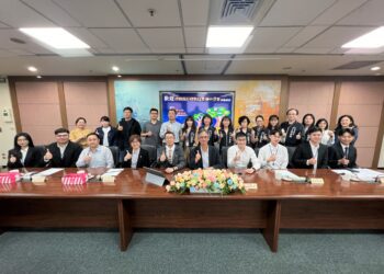 中市地稅局規劃全國ai智慧客服-法務部執行分署率準司法官組隊觀摩