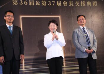 中市建築人聯誼會第37屆會長交接-盧市長感謝：為宜居城市共創美麗家園！