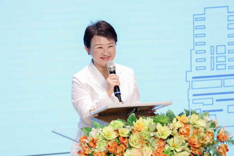光田醫院向上院區「五星級」大樓啟用-盧市長感謝「百年守護」：醫護是民眾救命恩人！