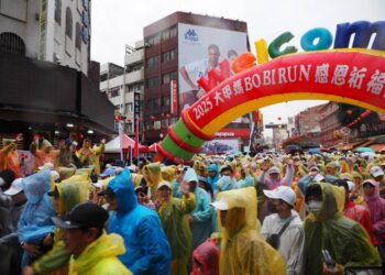 來趟朝聖之旅！「2025大甲媽bobi-run」遶境前祈福開跑