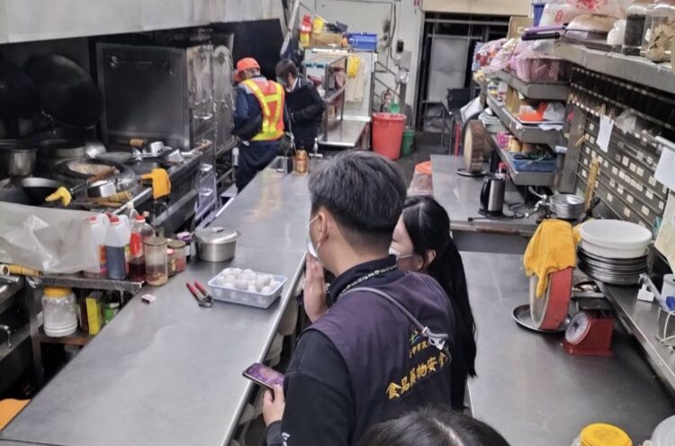 中市府大型用氣餐飲業稽查- 查獲4家業者廚房環境及設備缺失已勸導改善