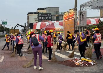 大甲媽祖遶境活動熱鬧登場!-逾3000名環保英雄協力清理市容