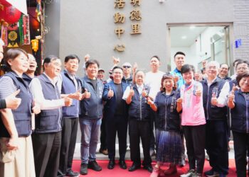 北區明德里市民活動中心全新電梯啟用-民政局長：提供更安全舒適場域