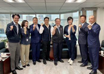 因應美國關稅衝擊！中市經發局拜會台中市進出口商業同業公會-協助業者分散市場風險