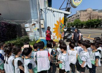 化身減塑小天使！幼兒園參觀中市環保局清潔隊
