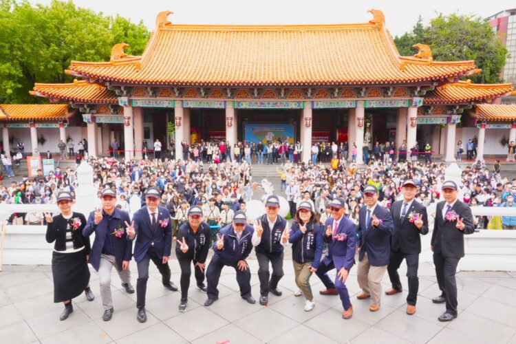 600名考生齊聚台中孔廟祈福-張副秘書長：祝學子心想事成、強棒出擊