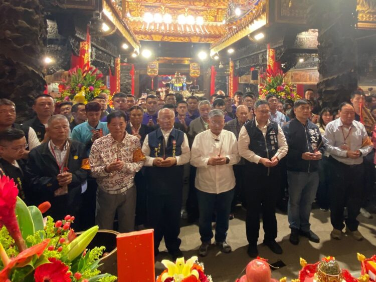 大甲媽乙巳年9天8夜遶境進香回鑾-鄭副市長恭迎安座-祈求國泰民安
