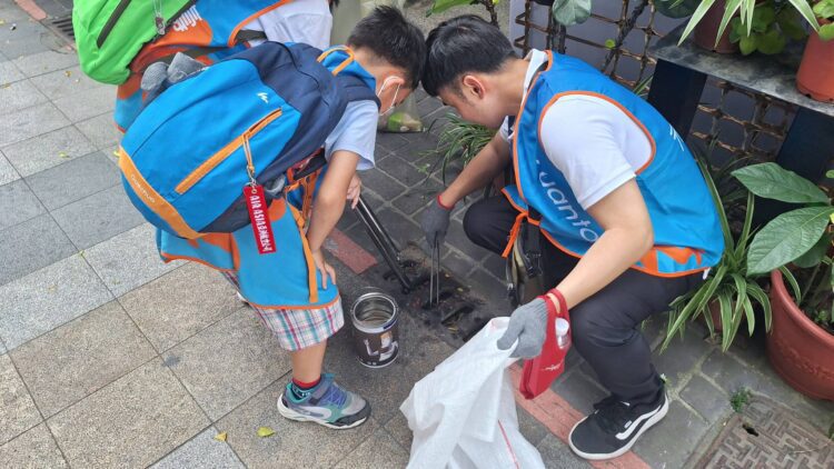 淨街一小時見成效！中市響應世界地球日-公私攜手淨街維護市容整潔