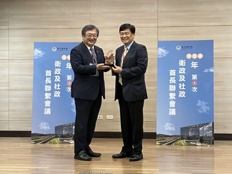 總分全國之冠！中央考評地方衛生機關業務-中市衛生局蟬聯4年綜合獎六都第一