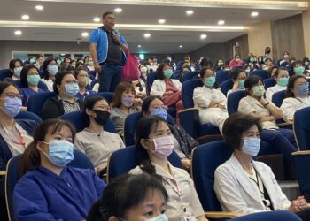 路老師開講!-中市交通局挺醫護交通安全