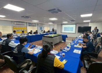 全台首座國際級足球園區穩步推進-中市運動局長率隊視察、啟動營運布局