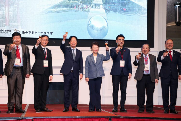 受邀台中一中創校110周年校慶暨校友會成立50週年-盧市長感謝培育英才