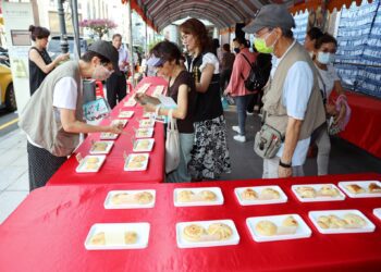 花更少、餅更多！-自由商圈推物調券限時優惠、5千個糕餅加碼送