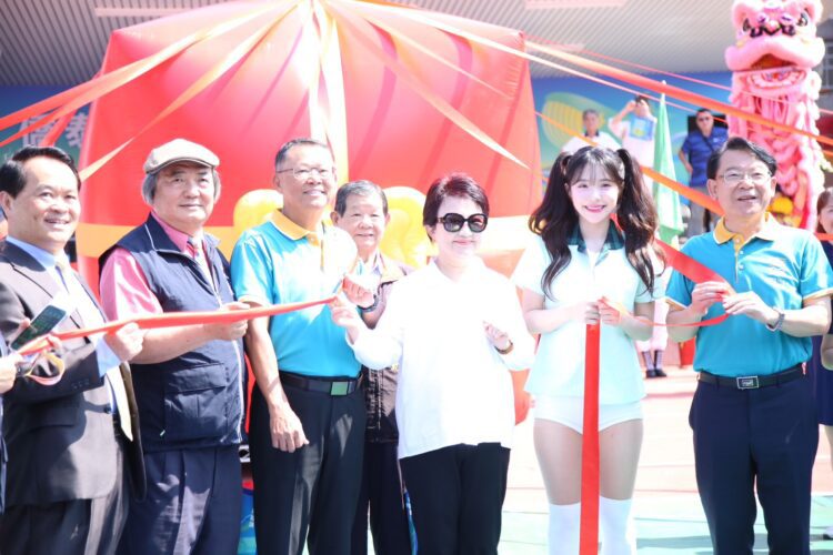 歡慶僑泰高中55週年校慶-盧市長與李多慧同揭幕肯定辦學績優：祝賀校運昌隆！