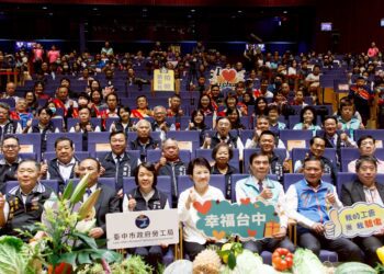 中市府表揚模範勞工-盧市長：關心美國關稅衝擊-「率六都之先」持續守護勞工