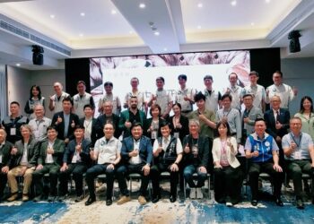 致力於提升民眾口腔健康-中市府表揚資深牙體技術師