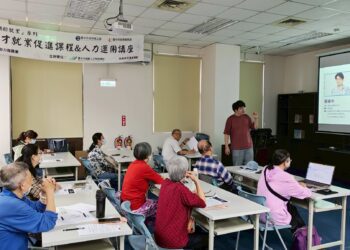助高齡人才重返職場！中市勞工局成立銀髮據點推就業服務及促進課程
