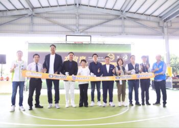 中市校園太陽能發電再添生力軍！私立宜寧高中光電球場今啟用-盧市長：學校、廠商及環境綠能三贏
