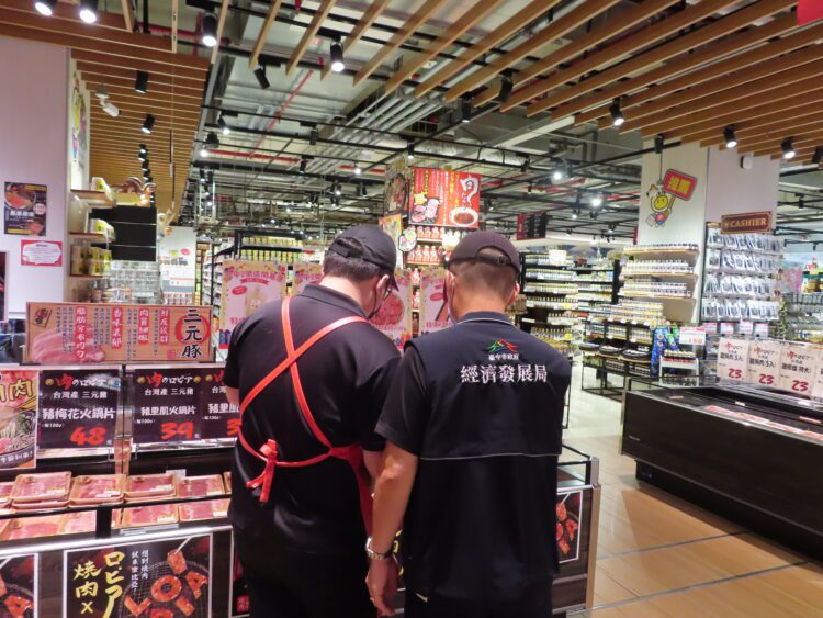 保障市民消費權益!-中市經發局加強連鎖及大型賣場豬肉產地標示稽查-共37家、180品項均符合規定