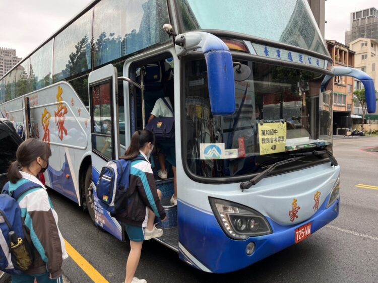 六都首創！中市會考專車受好評-今年再增車次逾7千考生受惠