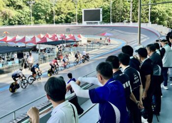 世壯運自由車場地賽邁入第3天-運動局長赴賽場為海內外好手加油