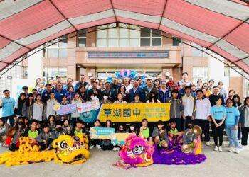 草湖國中「我的家鄉,在海一方」學生美展 展現海洋生命的多采多姿