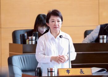 議員肯定台中「超巨蛋」-選址具多面向優勢-盧市長：與民間合作減輕財政負擔