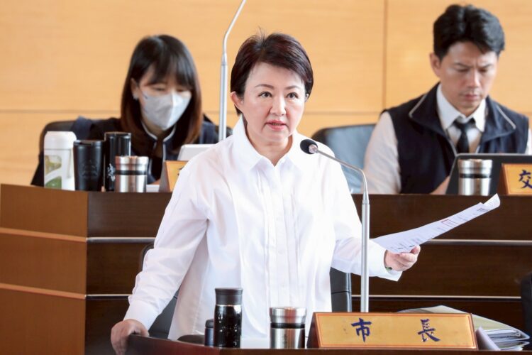 「媽媽數到3！」議員引貼圖抗議中央刪地方補助款-盧市長：捍衛市民權益必有行動