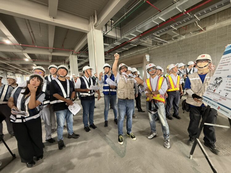 「北極之星」即將發光 -中市議會交通地政委員會參訪水湳轉運中心 -見證交通建設成果