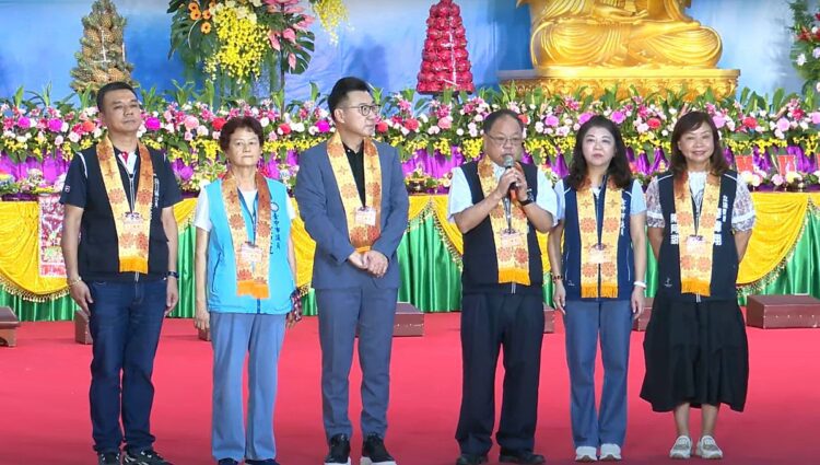 中區全國供佛齋僧法會近2萬人齊聚祈福-民政局長：感謝弘揚孝道凝聚善念