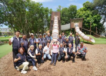 夏日避暑新去處！建設局長視察后里森林公園「搖籃遊戲場」遮陽設施