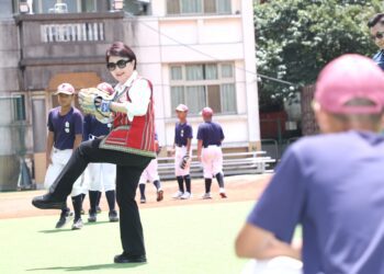 自由國小征戰美國少棒錦標賽 -盧市長親致贈旅費並加碼10萬「加菜金」助圓夢